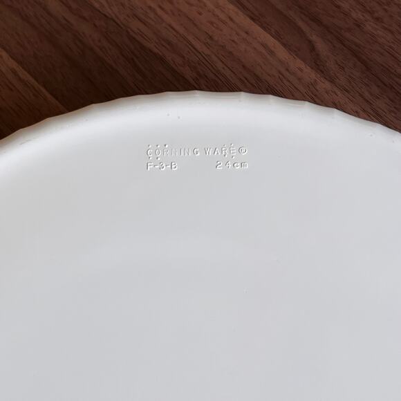 CorningWare Vintage 10" Round French White Quiche Pie Baking Dish, Model F3B - Picture 4 of 8